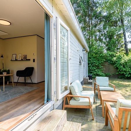 Chalet Met Eigen Tuin Aan De Veluwse Bosrand พุทเทิน ภายนอก รูปภาพ
